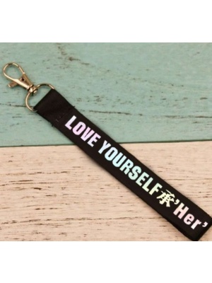 BTS Love Yourself: Her Sleutelhanger